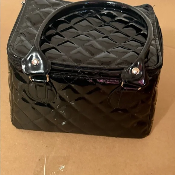 Caboodles Black Quilted Cosmetic Bag - Picture 11 of 16